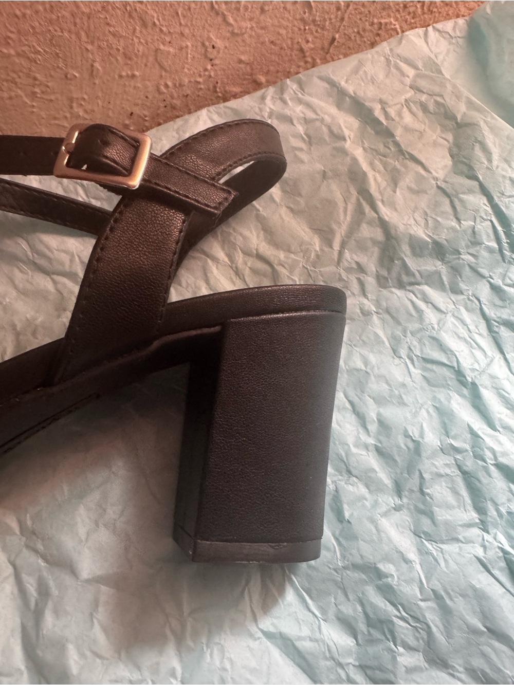 Black leather blocked heel sandals. Size 6. Pipperr by Style & Co. - Picture 6 of 7